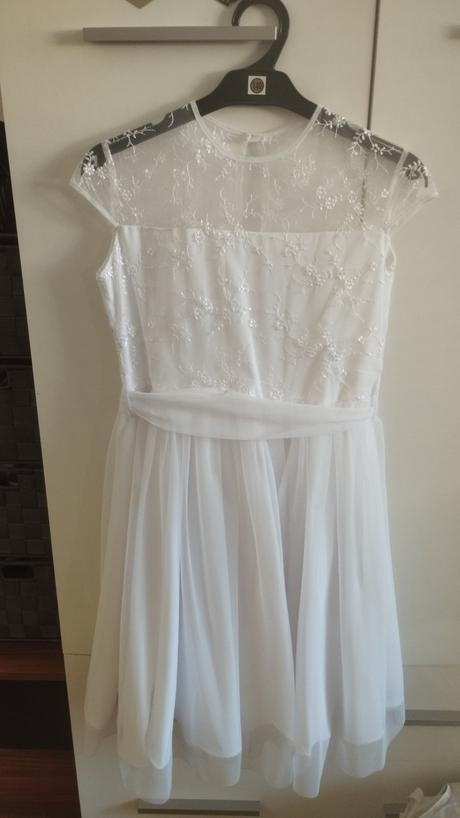 Šaty na 1. sväté prijímanie, 140