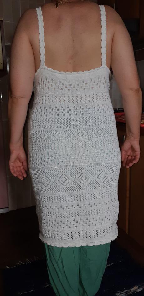 Damske nove saty, 44