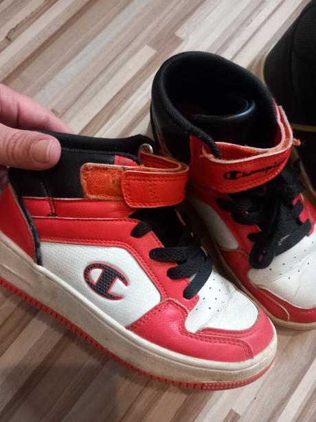 Tenisky, champion,32