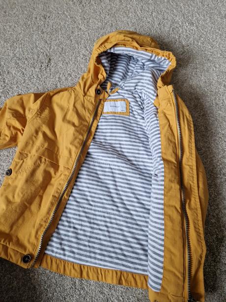 Bunda prechodná, reserved,98