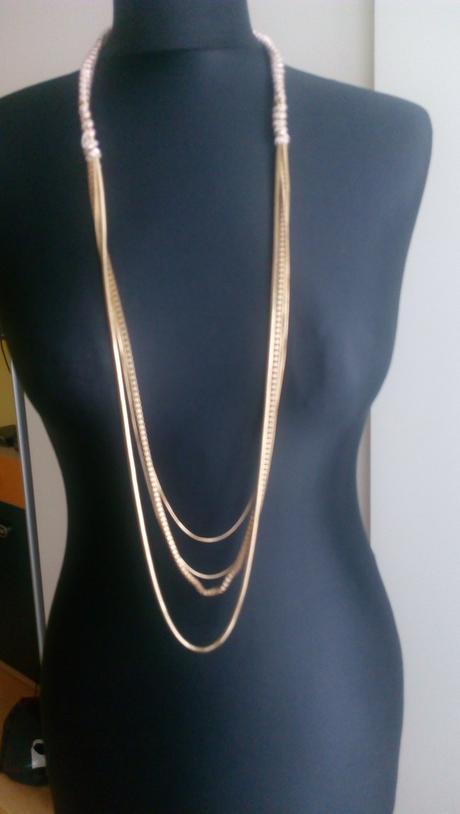 3 radový zlato- strieborný dlhý., 