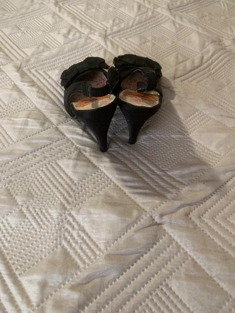 Čierne lodičky, rocket dog,38