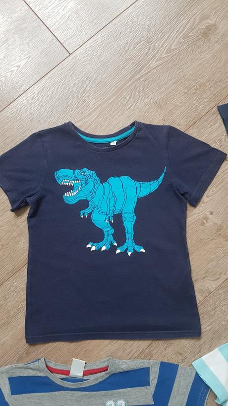 4 tričká veľ.116 spolu za 5,50 eur, 116