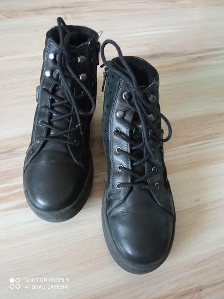 Dievčenské členkové topánky-vel.34 zn.lasocki, lasocki,34