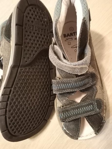 Kožené sandálky, bartek,31