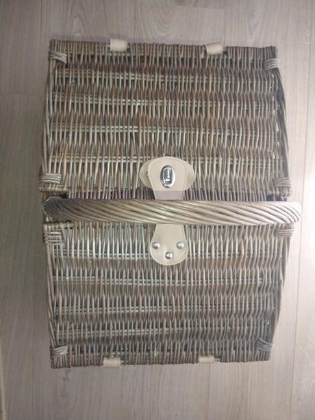 Prútený piknikový kôš,