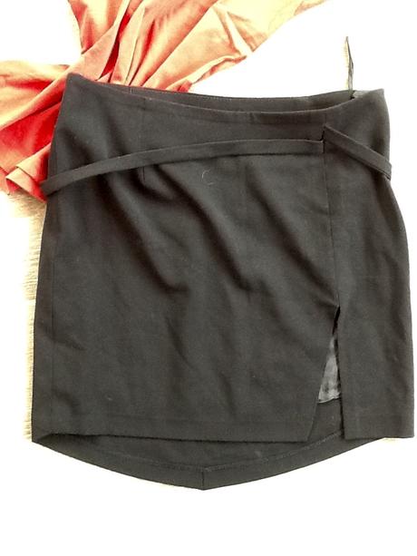 Čierna mini sukňa veľ.36/38, 36