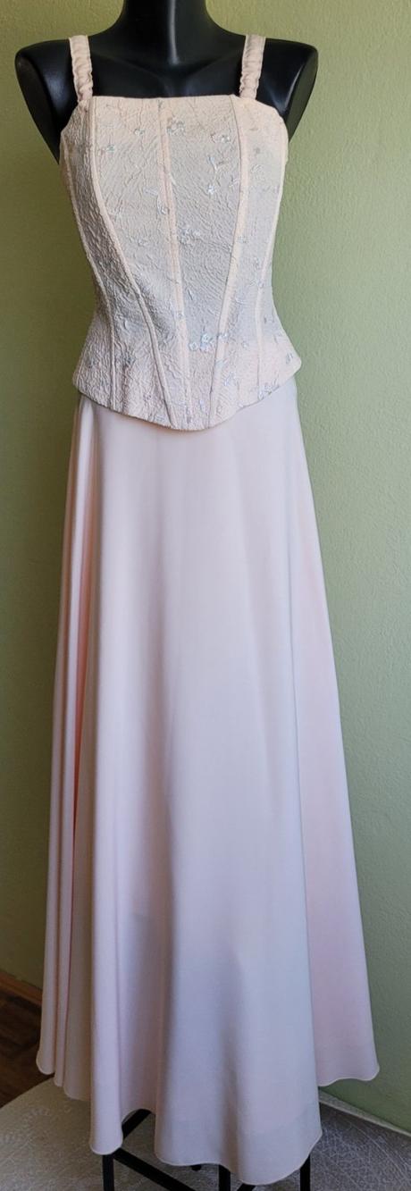 Spoločenské šaty, 40