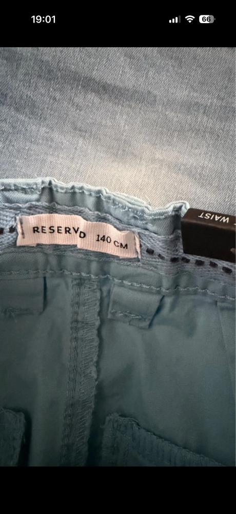 Šortky, reserved,140