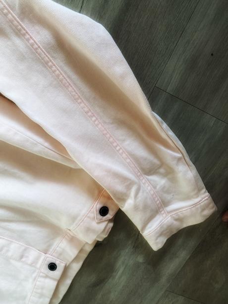 Nádherná bezchybná riflova bundicka - sedi na s, takko,170