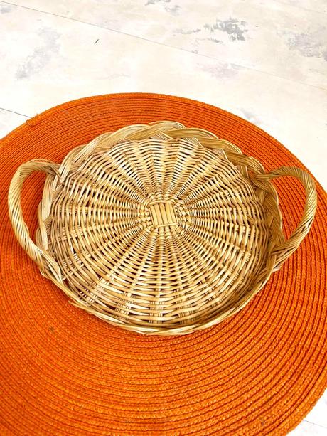 Malý servírovací prútený podnos, 