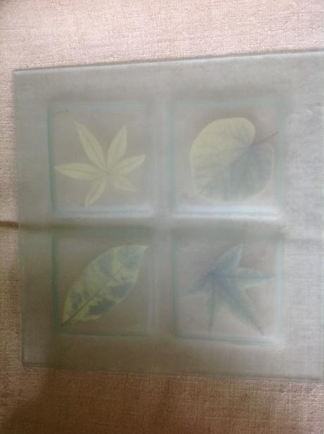 Sklenena misa (podnos)na oriesky,