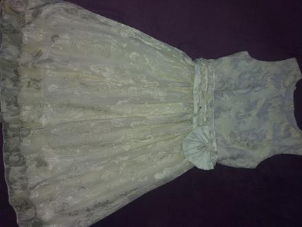 Krasne saty na prilezitost, 140