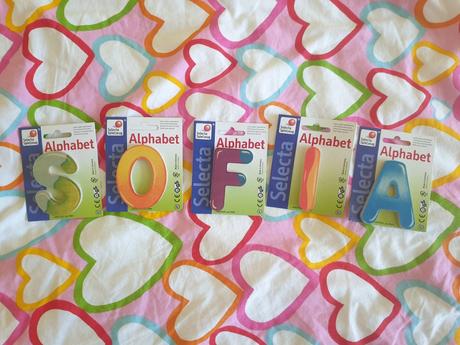 Dekoratívne písmená, 