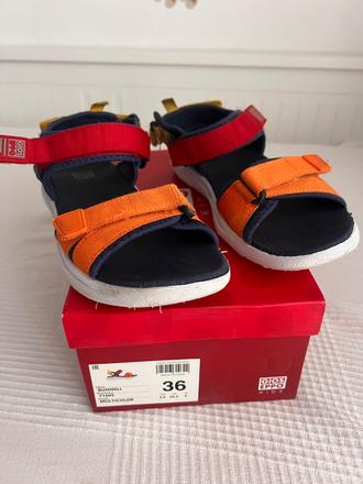 Ľahké sandále veľkosť 36, 36