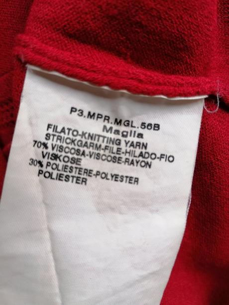Marella - krásny červený svetrík, s