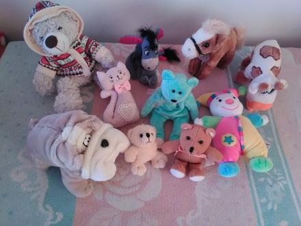 Rôzne plyšové hračky, 