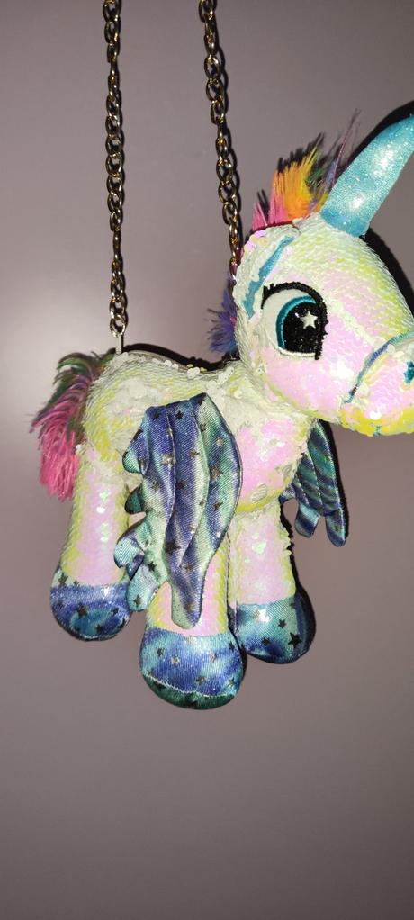 Kabelka jednorožec,