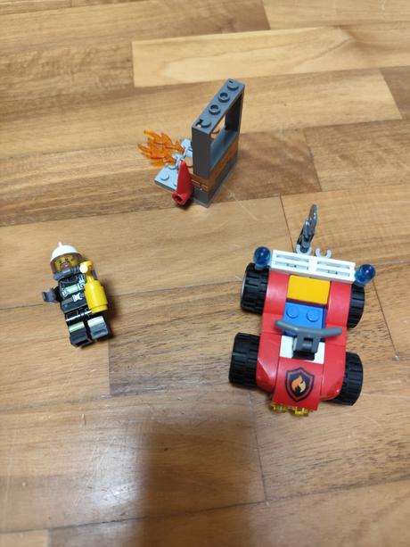 Lego city hasičská štvorkolka 60105, 