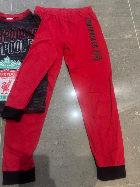 Pyžamko liverpool, 140