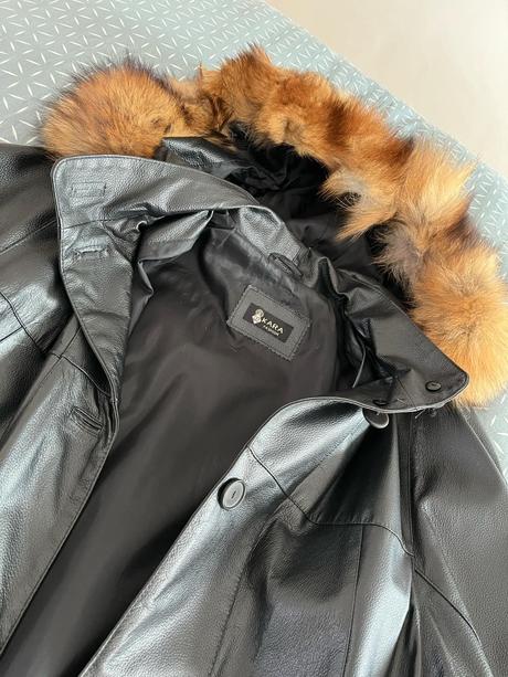 Kožený kabát, 46