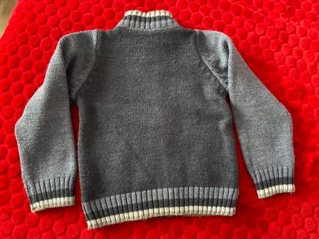 Sveter, 104