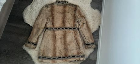 Dievcensky kabat, 128