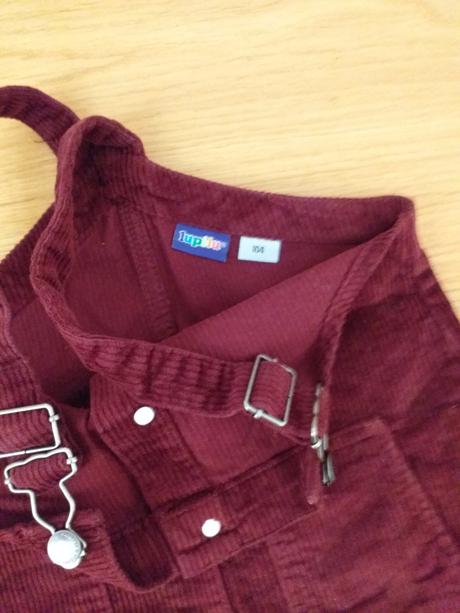 Menčestrové šaty na traky, lupilu,104