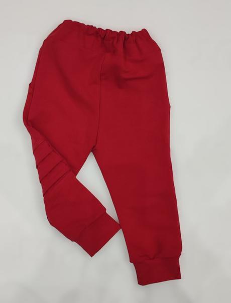 Červené tepláky, 80