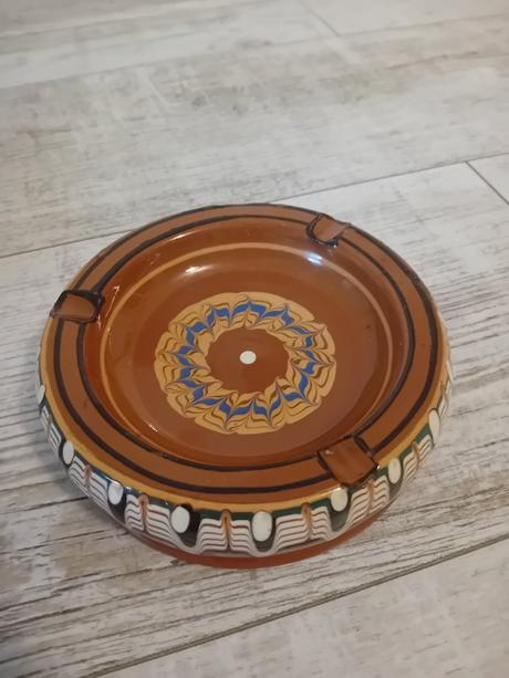 Keramický popolník, 