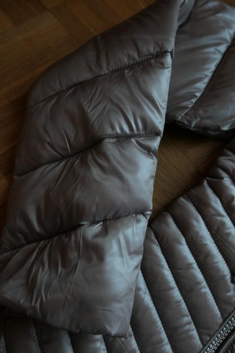 Karl lagerfeld nadherna,kvalitna,nova bunda m/l, l / m