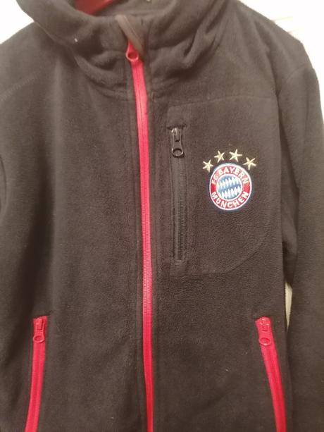 Bayern munchen originálna super tepla mikina, 140