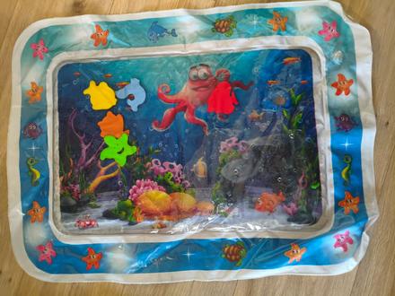 Nafukovacia vodná podložka na hranie, 