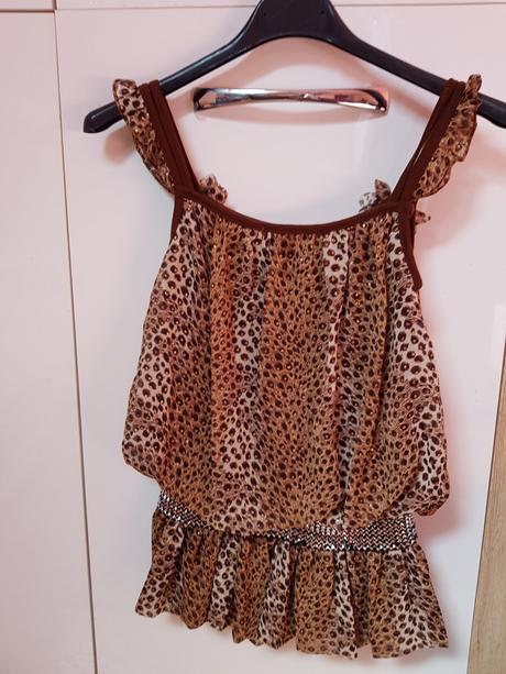 Elagantný top na ramienka, 140