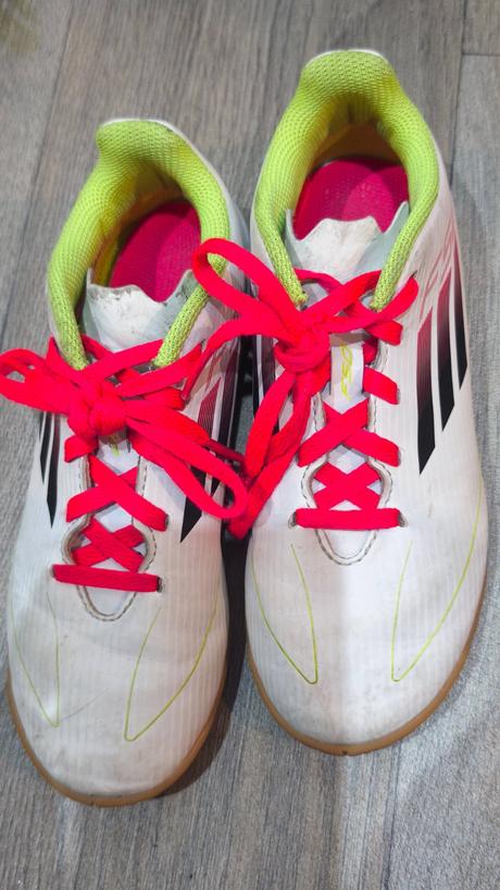 Halové topanky, adidas,32