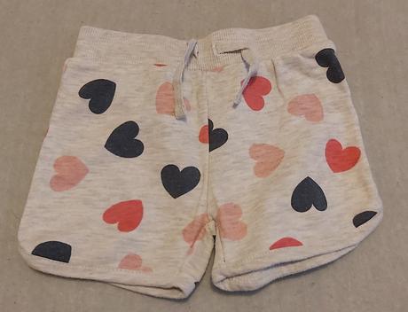 Teplákové kraťase srdiečka primark 80, primark,80