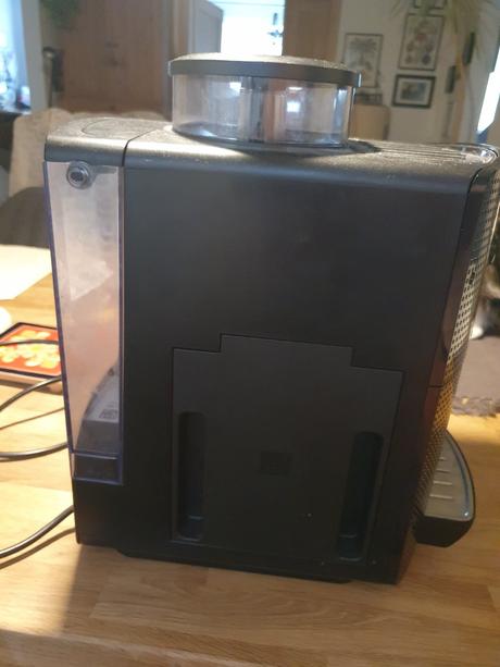 Predám automatický kávovar krups, krups