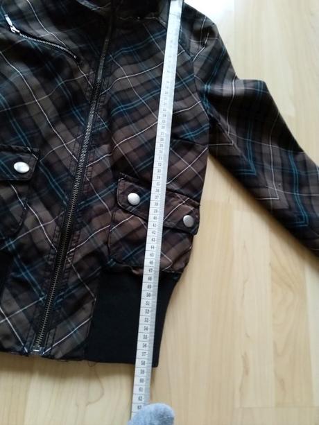 Pekná jarná bunda, 34