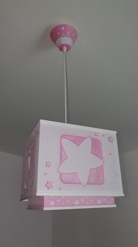 Stropné svietidlo s fosforeskujúcim efektom, 