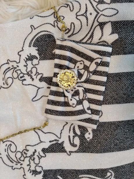 Spolocenske saty, 34