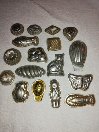 Staré formičky na čokoládu,