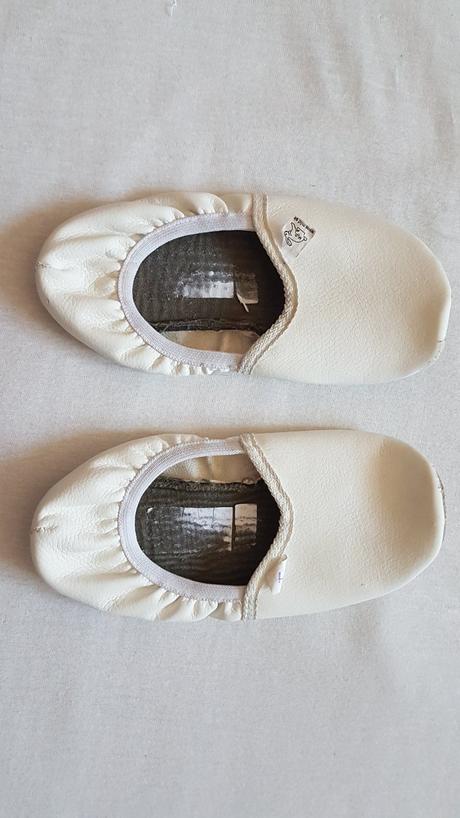 Predám detské kožené baletky zn. mld, 17