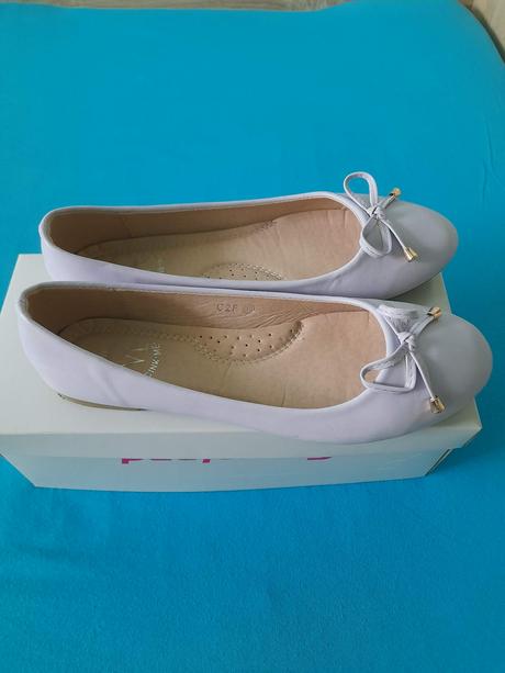 Fialové balerínky, 39