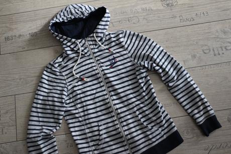 Pásikavá mikina, xs