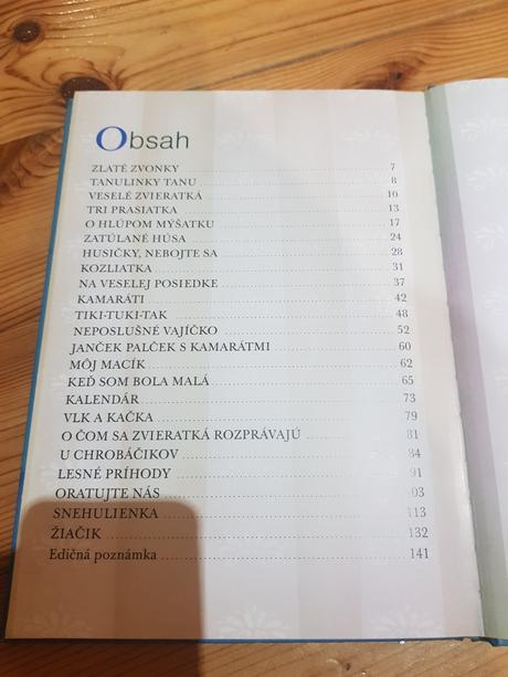 Kniha zlaté zvonky top nový stav 141 strán, 