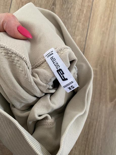 Leginove šortky, fishbone,xs