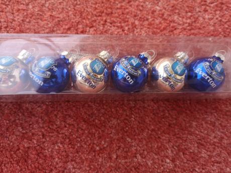 Everton vianočné guľe 10 ks,