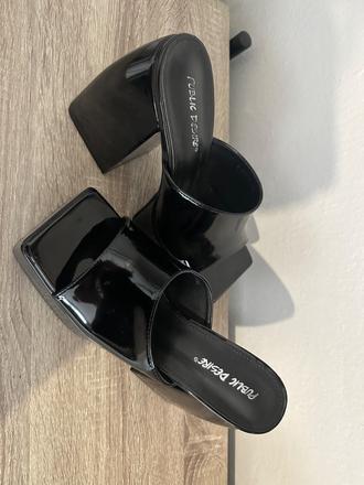 Public desire topánky, 39