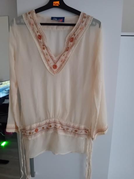 Dámska ľahká blúzka, s