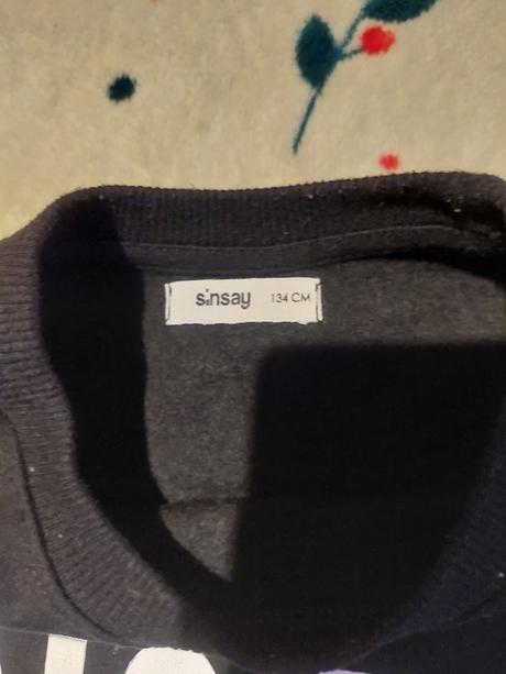 Mikina cierna s popisom, sinsay,134